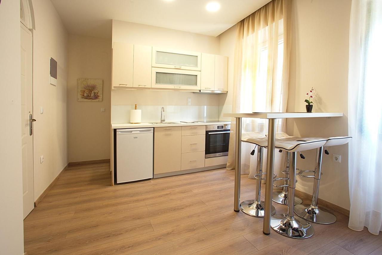 Apartment Liston